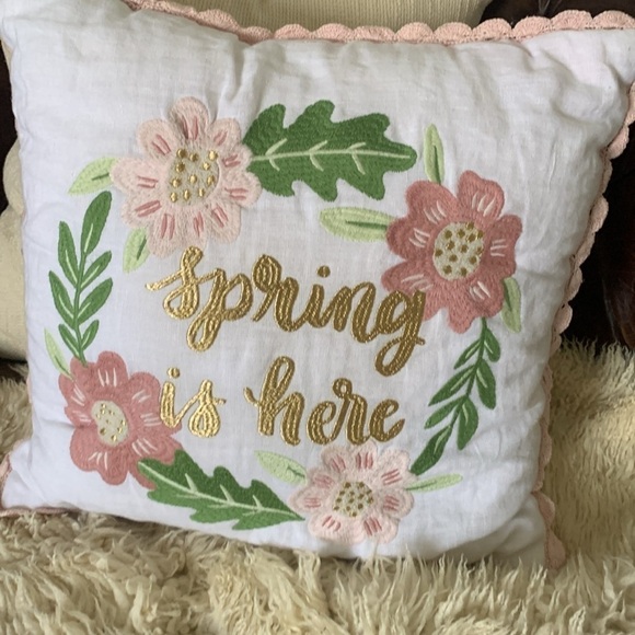 Spring is here embroidered velvet linen blnd decorative pillow accent pink white - Picture 5 of 7